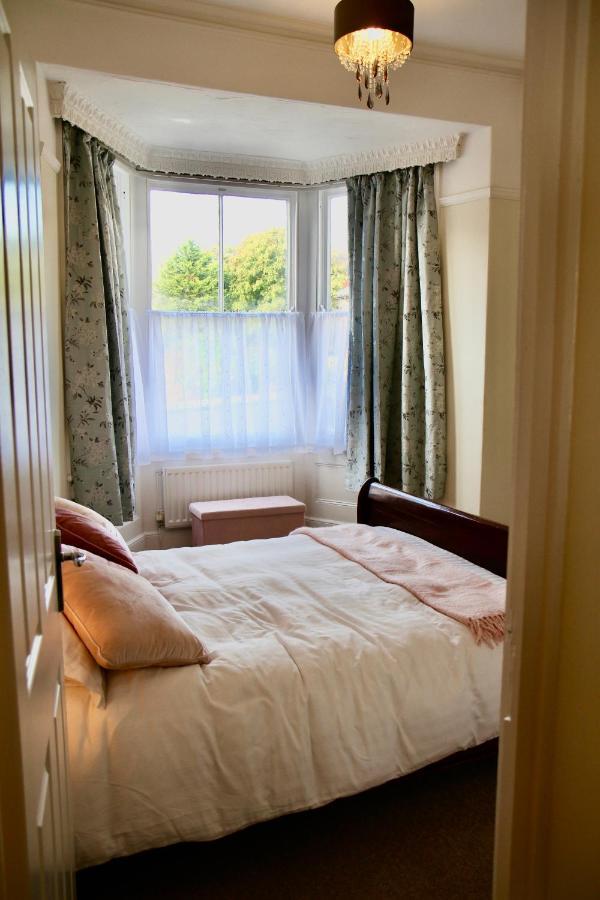 Mostyn Villa Free Private Parking Llandudno Exterior foto